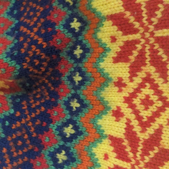 Fairisle MacNaughton Pom Pom Colorful Rainbow Wool Winter Beanie - Picture 2 of 6